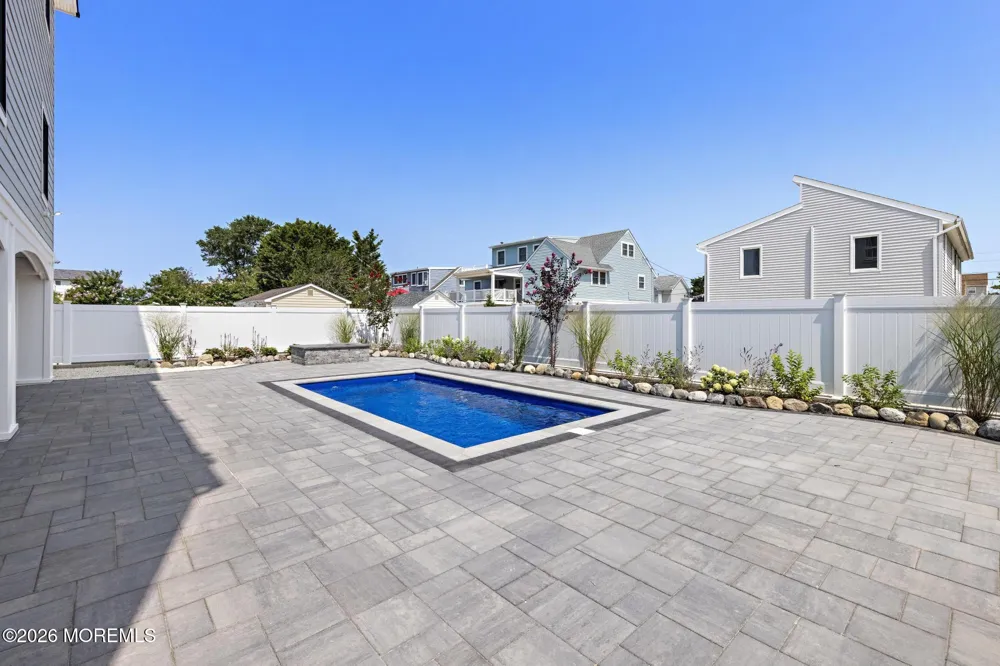 309 W 16th Street Ship Bottom, NJ 08008