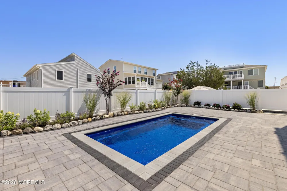 309 W 16th Street Ship Bottom, NJ 08008