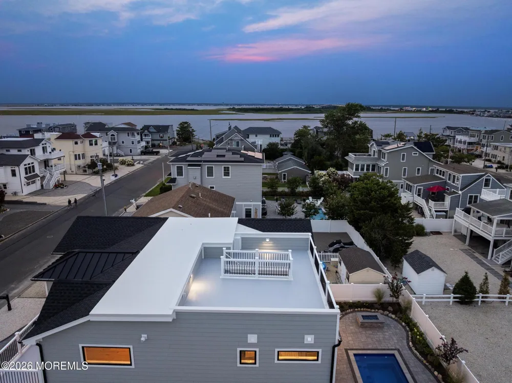 309 W 16th Street Ship Bottom, NJ 08008
