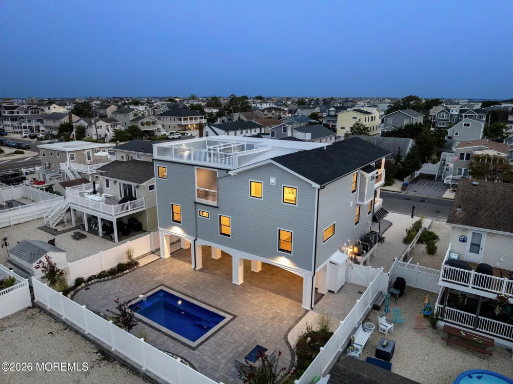 309 W 16th Street Ship Bottom, NJ 08008
