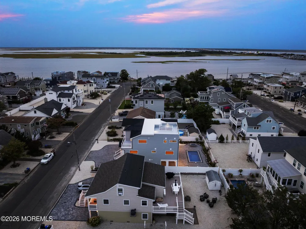 309 W 16th Street Ship Bottom, NJ 08008