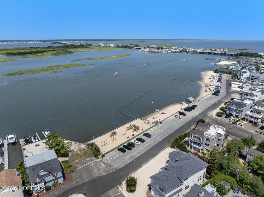 309 W 16th Street Ship Bottom, NJ 08008