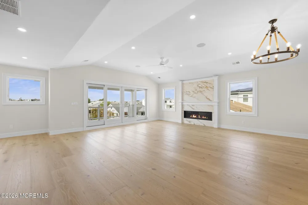 309 W 16th Street Ship Bottom, NJ 08008