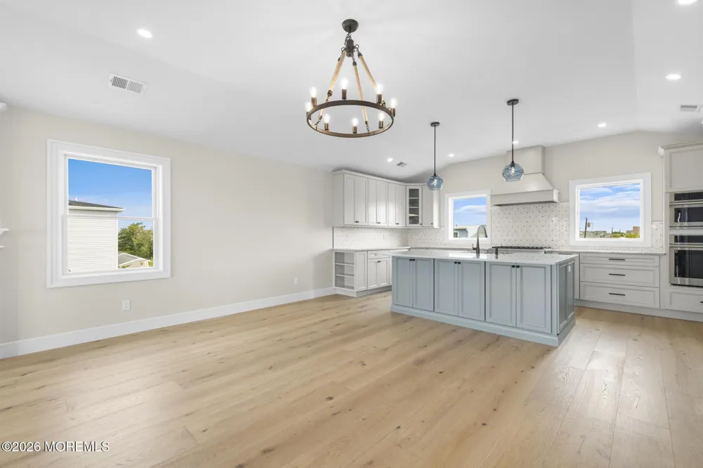 309 W 16th Street Ship Bottom, NJ 08008