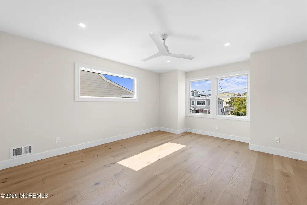 309 W 16th Street Ship Bottom, NJ 08008