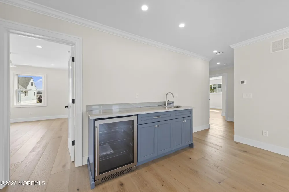 309 W 16th Street Ship Bottom, NJ 08008