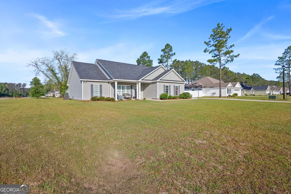 301 Tallulah BND Ellabell, GA 31308