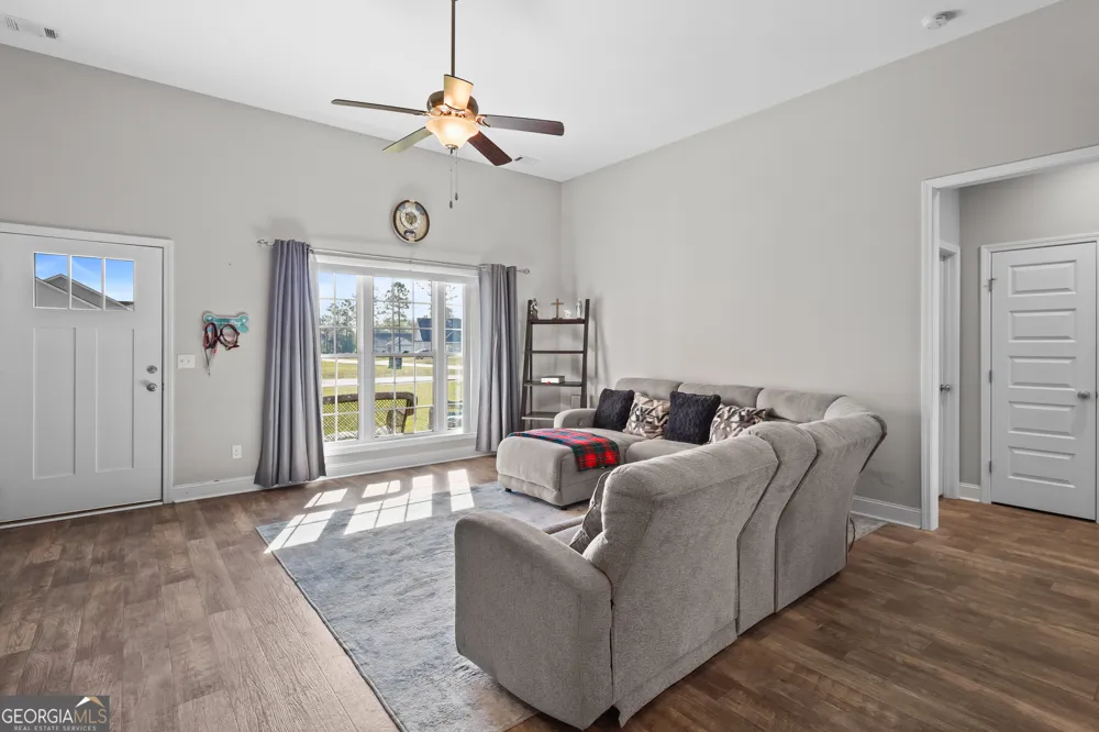 301 Tallulah BND Ellabell, GA 31308