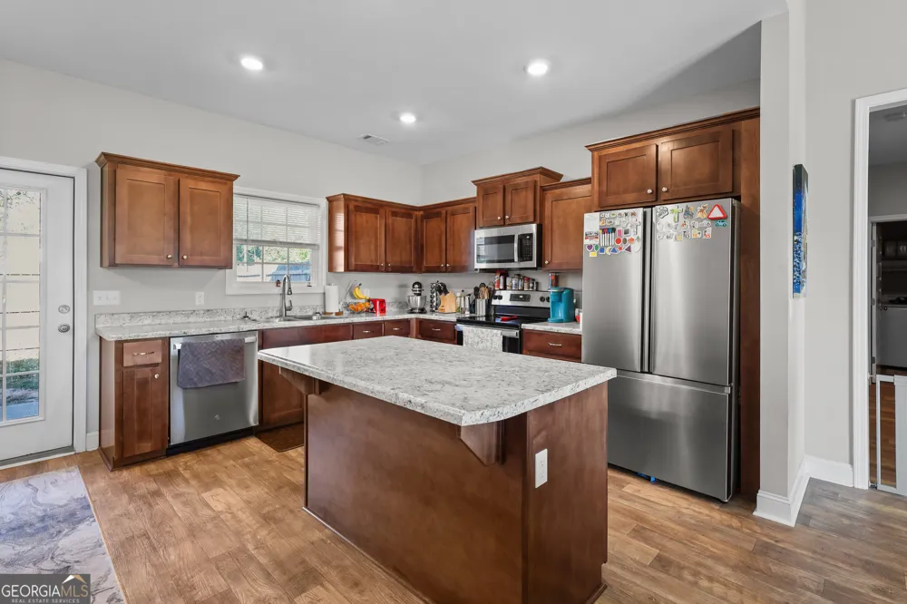 301 Tallulah BND Ellabell, GA 31308