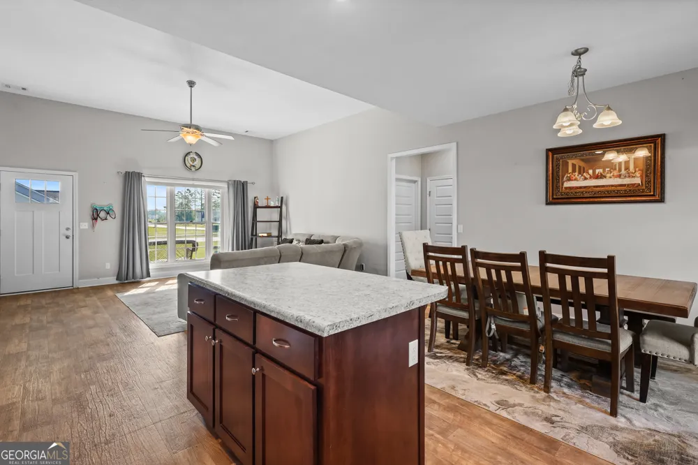 301 Tallulah BND Ellabell, GA 31308