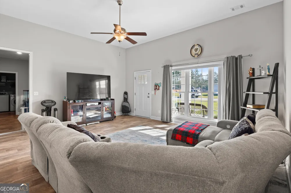 301 Tallulah BND Ellabell, GA 31308