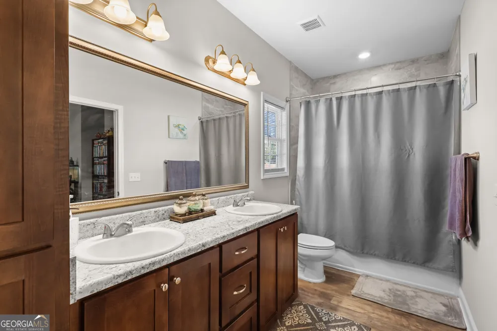 301 Tallulah BND Ellabell, GA 31308