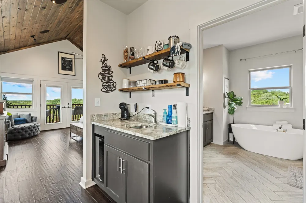 124 Bluffview Circle China Spring, TX 76633