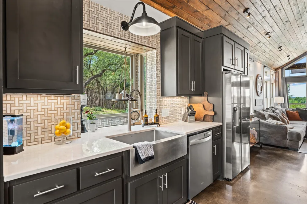 124 Bluffview Circle China Spring, TX 76633