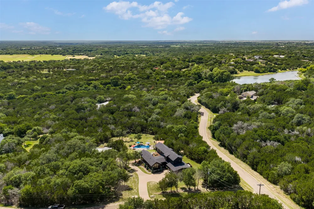 124 Bluffview Circle China Spring, TX 76633