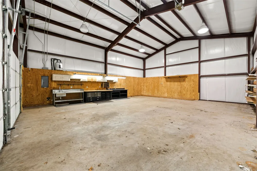 605 County road 2310 Mineola, TX 75773
