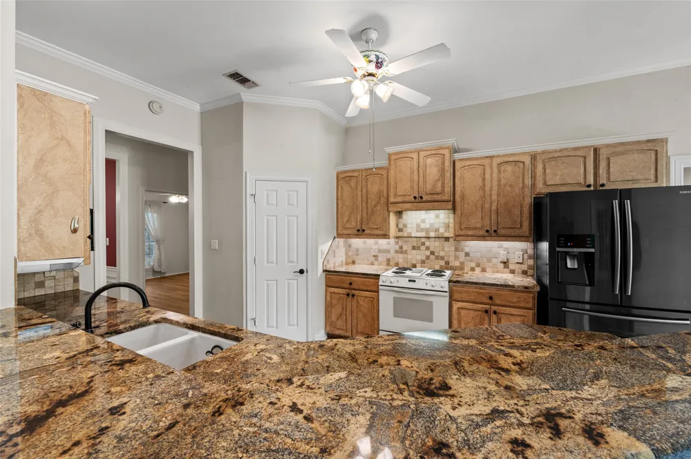 605 County road 2310 Mineola, TX 75773