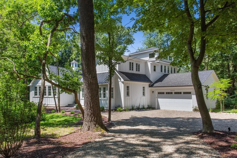 16220 Stones Throw Lane New Buffalo Township, MI 49129