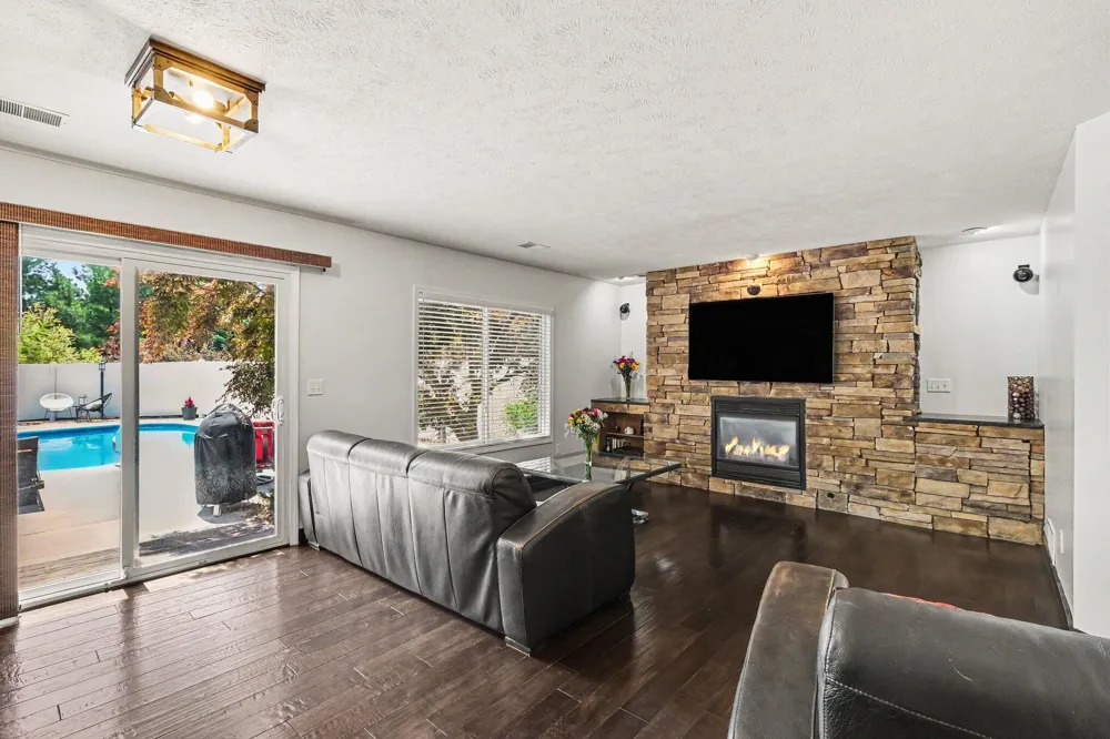 6630 Cannon Farms Drive NE Rockford, MI 49341