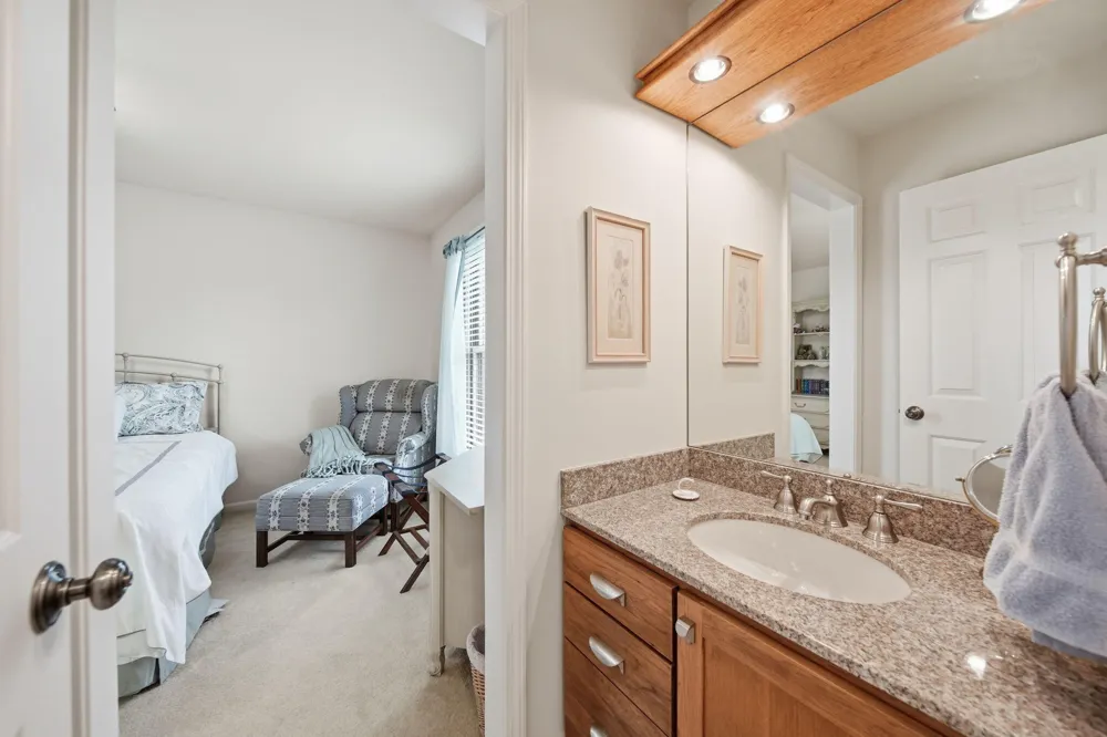 5040 Grande View Lane Jackson, MI 49201