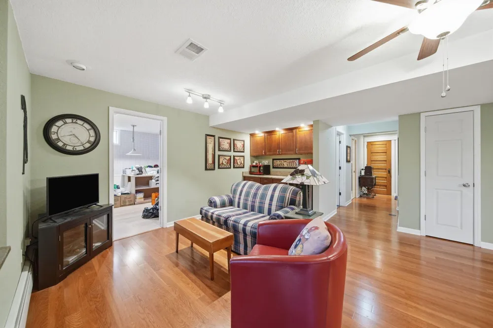 5040 Grande View Lane Jackson, MI 49201