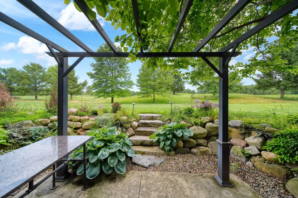5040 Grande View Lane Jackson, MI 49201