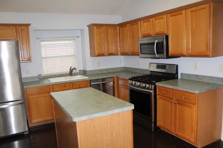 1070 Hillwood Drive Saginaw, TX 76179