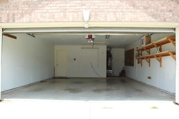 1070 Hillwood Drive Saginaw, TX 76179