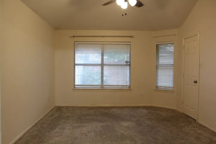 1070 Hillwood Drive Saginaw, TX 76179