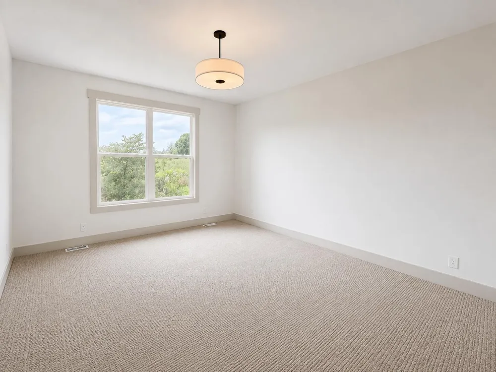 8305 Eagle Peak Drive Jenison, MI 49428