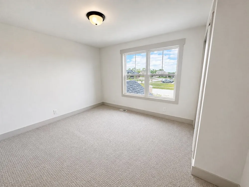 8305 Eagle Peak Drive Jenison, MI 49428
