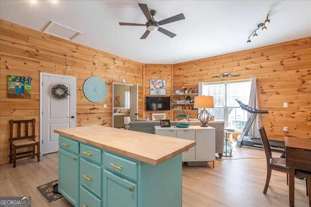 102 Beaverdam Creek RD Winterville, GA 30683