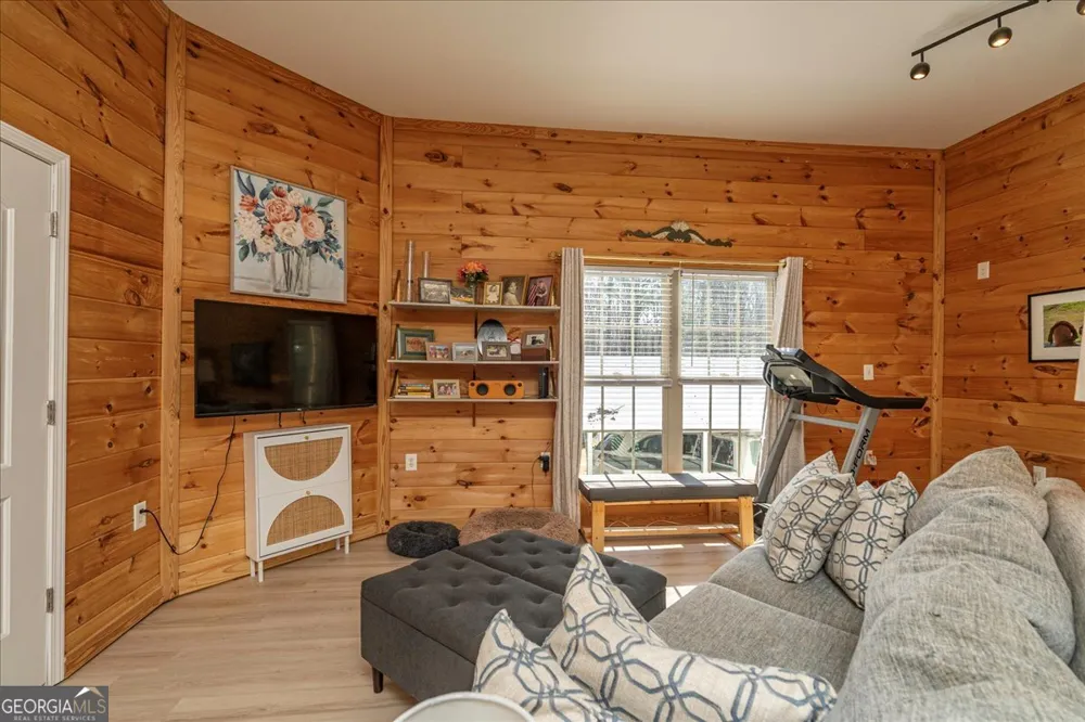 102 Beaverdam Creek RD Winterville, GA 30683