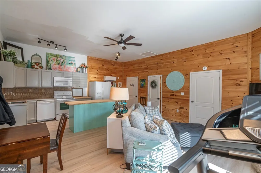 102 Beaverdam Creek RD Winterville, GA 30683