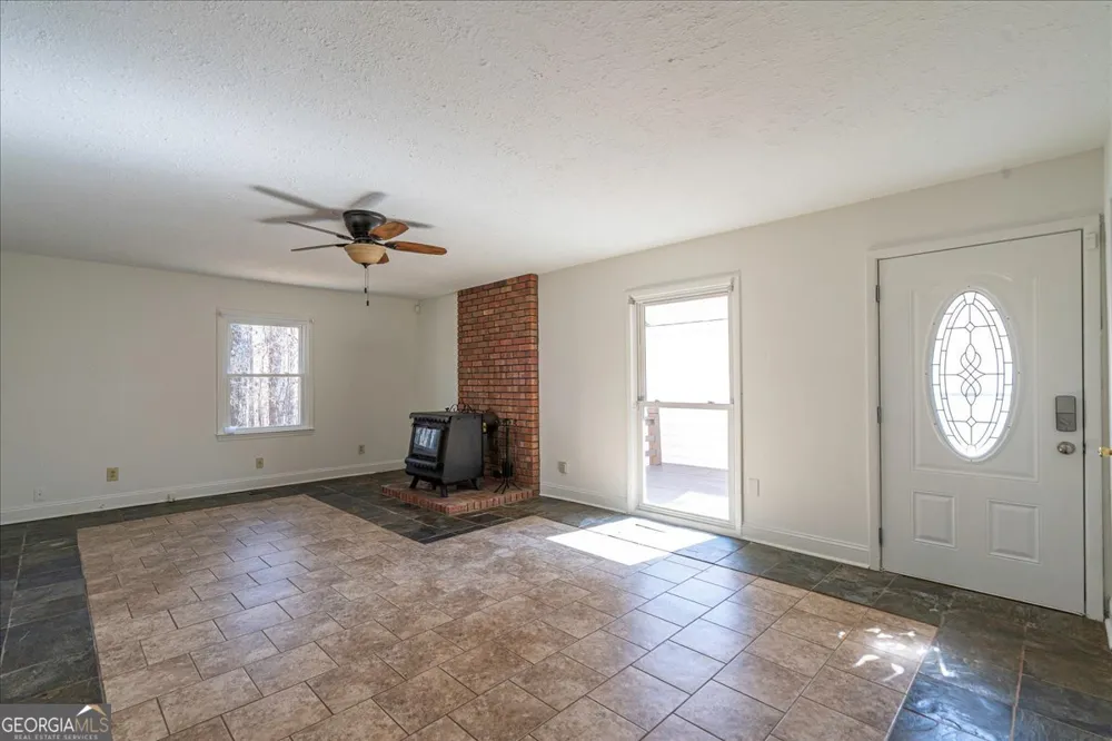 102 Beaverdam Creek RD Winterville, GA 30683