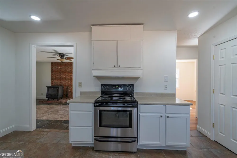 102 Beaverdam Creek RD Winterville, GA 30683