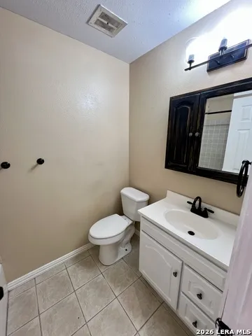 907 Big Bend Dr Beeville, TX 78102