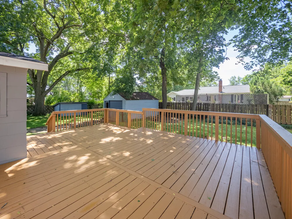 2206 Clarence Drive Portage, MI 49002