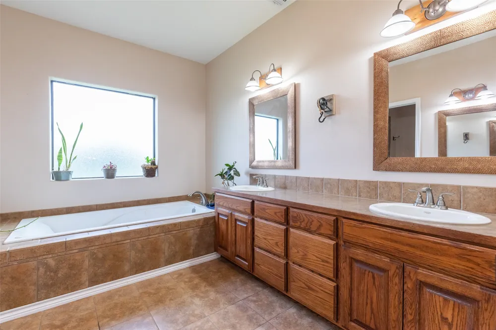 523 S Hays Road Clyde, TX 79510