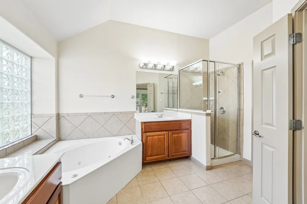 10028 Lisi Anne Drive Austin, TX 78717