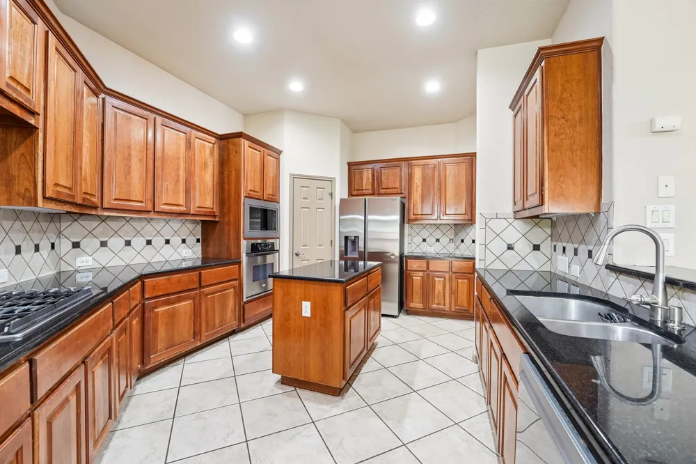10028 Lisi Anne Drive Austin, TX 78717