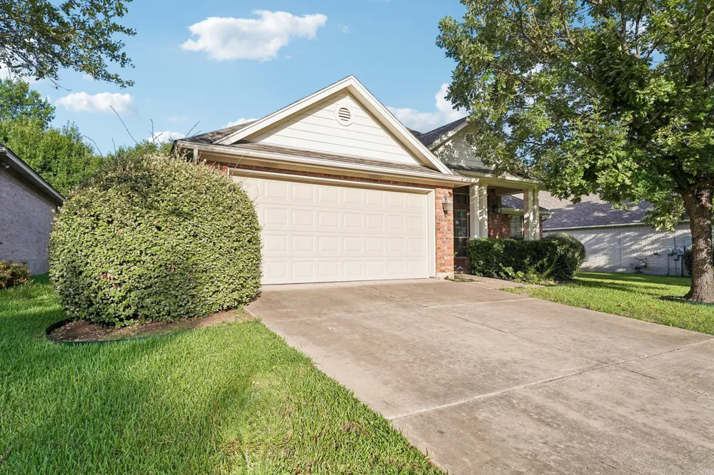 10028 Lisi Anne Drive Austin, TX 78717