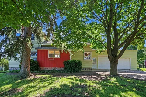 6923 Young Road