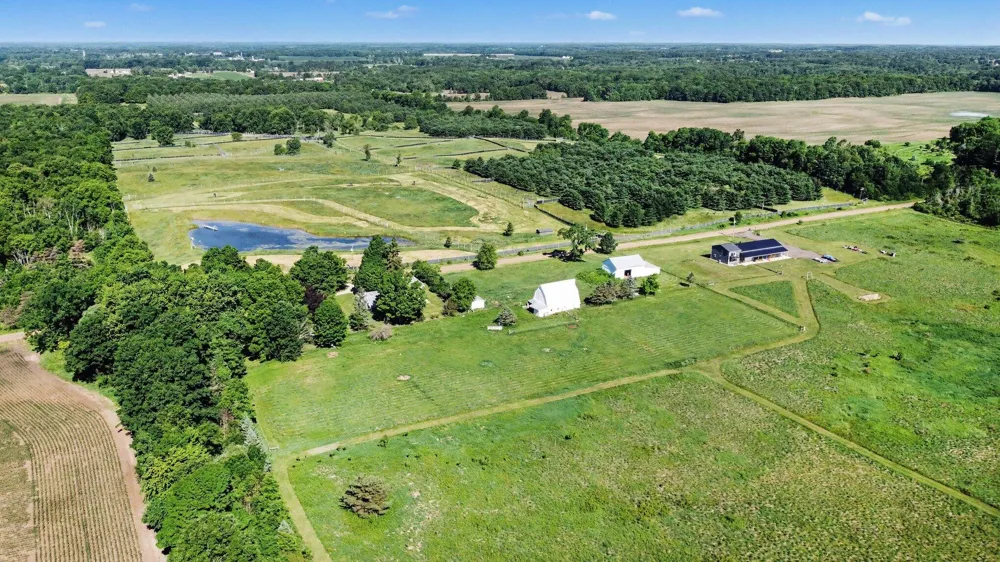 6923 Young Road Bellevue, MI 49021