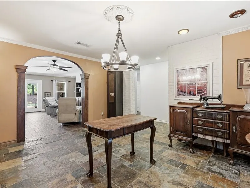 200 Timberlane Terrace Euless, TX 76039