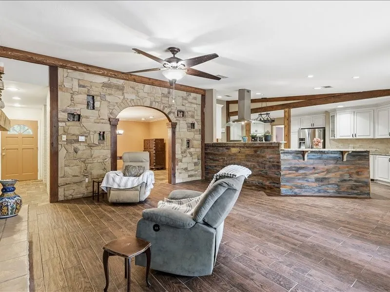 200 Timberlane Terrace Euless, TX 76039