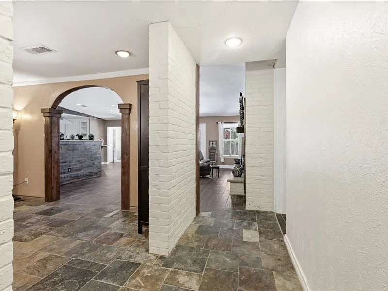 200 Timberlane Terrace Euless, TX 76039