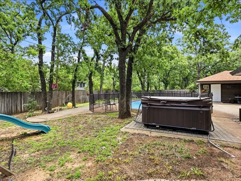 200 Timberlane Terrace Euless, TX 76039