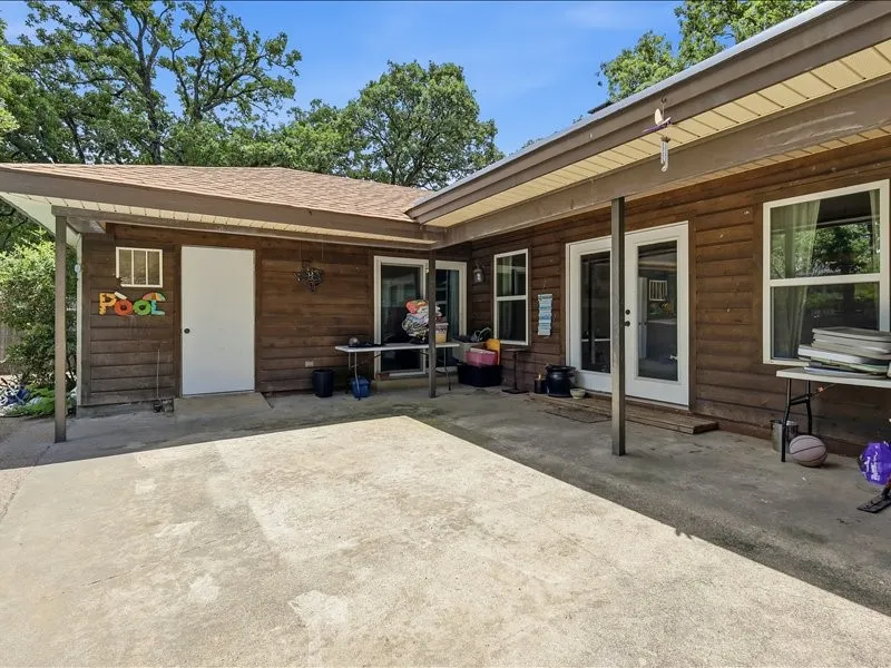 200 Timberlane Terrace Euless, TX 76039