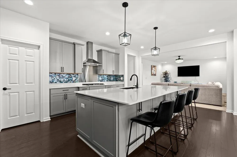 50975 Baileys Landing Canton, MI 48187